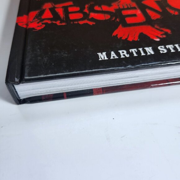 The Absence Graphic Novel Martin Stiff Hardcover 1st Edition 2014 Comic - Picture 3 of 16